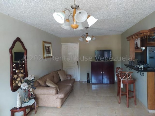 Imagen 5 de 25 de 22-6319 Mv. Apartamento En Venta Pent-house Urb. Campo Alegre, Turmero.