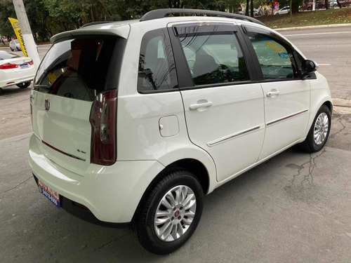 Imagem 14 de 14 de Fiat Idea 2012 1.6 16v Essence Flex 5p