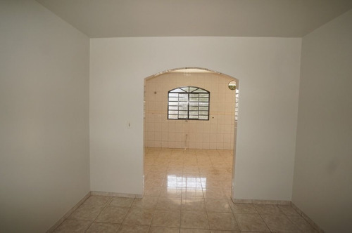Imagem 13 de 30 de Sobrado Com 3 Dormitórios Para Alugar Por R$ 2.400,00/mês - Conjunto Residencial Parigot De Souza - Maringá/pr - So0074