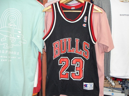 Camiseta Chicago Bulls Michael Jordan Champion.