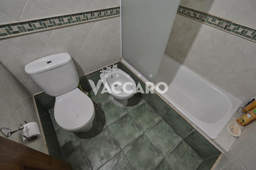 Imagen 19 de 30 de Casa En Venta Castelar Con Pileta