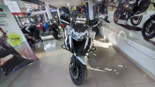 Imagen 3 de 18 de Benelli Trk 502 0km