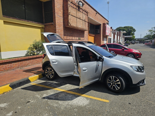 Renault Sandero Stepway Steway Trek