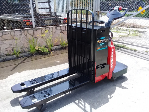 Imagen 8 de 8 de Transpaleta Eléctrica Raymond 6000 Lb Acepto Btc Usdt