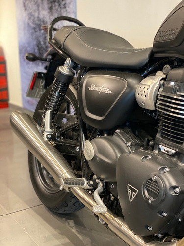 Triumph Street Twin