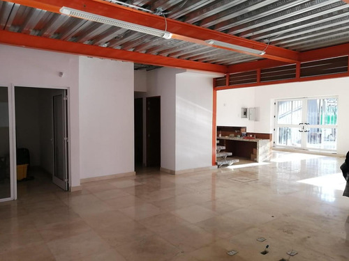 Bodega En Renta En Querétaro Avenida Principal Por Boulevard Bernardo Quintana Con Transformador