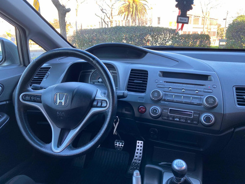 Imagen 13 de 16 de Honda Civic 2.0 Si Unico! (( Gl Motors )) Financiamos 100%