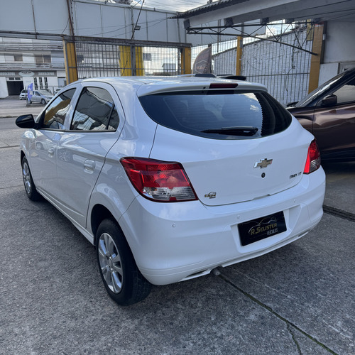 Chevrolet Onix ONIX HATCH LT 1.0 8V FlexPower 5p Mec.