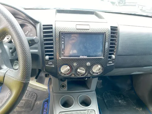 Mazda BT-50 2.2 B22D29 MT 4X2