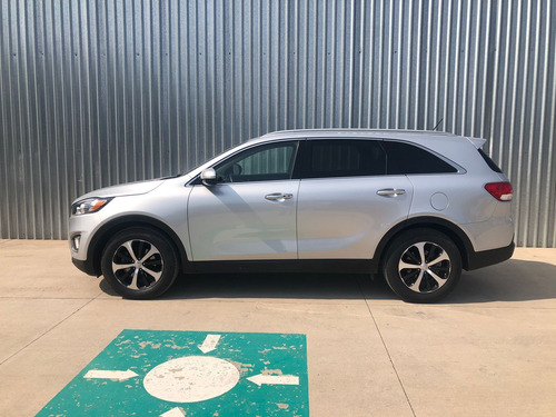 Imagen 2 de 15 de Kia Sorento 2016 3.3 V6 Ex Piel 7 Pasajeros At