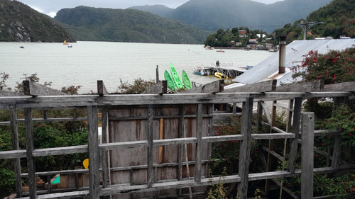 Sitio Comercial Y Residencial En Caleta Tortel, Aysén