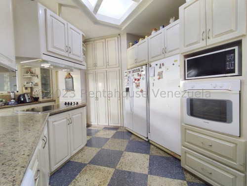 Ecl Rent A House Vende Lujosa Casa En El Castaño Mcy 25-13586
