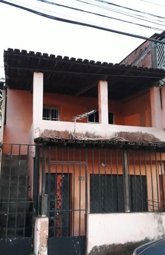 Imagem 1 de 10 de Casa 2 Pavimentos Na Av.itabuna - 749
