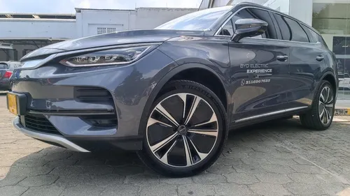 Byd Tang Ev Modelo: 2025 *(7 Puestos)*