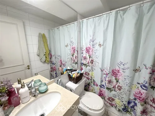 Departamento En Venta De 2 Dorm. En Huechuraba