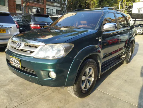 Toyota Fortuner Sr5 At 4000cc 4x4