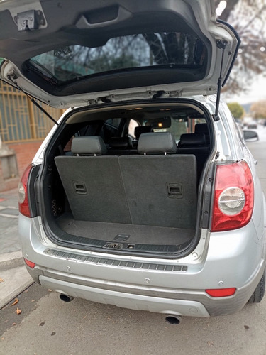 Imagen 8 de 24 de Chevrolet Captiva 2.0 Td 4x2 Ltz At 7as 2011