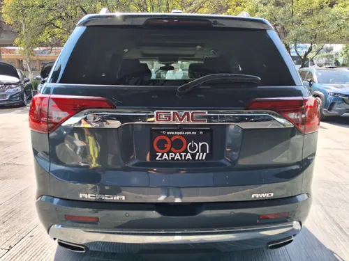 GMC Acadia 3.6 Denali V6 Piel 7 Pas. Awd At
