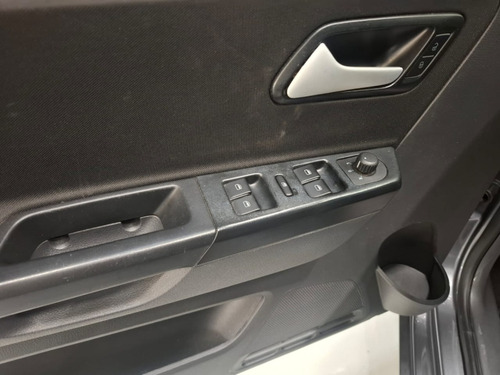 Volkswagen Fox 1.6 MSI TOTAL FLEX CONNECT 4P MANUAL