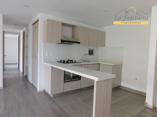 Venta De Apartamento En La Av. Alberto Mendoza 