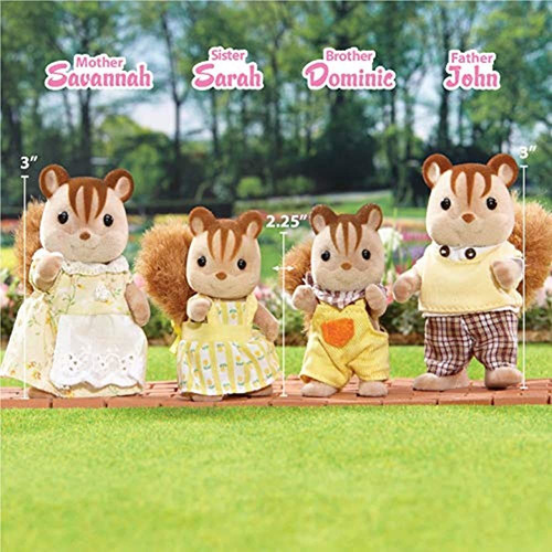 Calico Critters, Familia De Las Ardillas De Avellana, Muñec