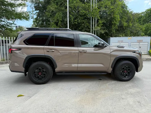 Toyota Sequoia 3.5 V6 Trd Pro