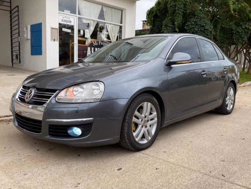 Volkswagen Vento 2.5 Luxury 170cv 2010