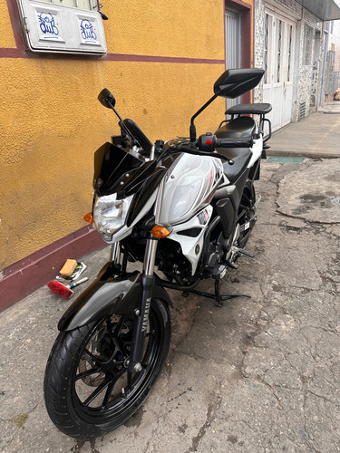 Yamaha Fz 2.0 Blanca