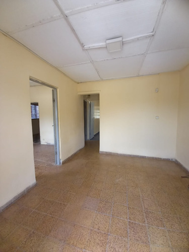 Ref 1518) ** V - Oportunidad De Inversión Linda Casa De 2 Dormitorios Sobre 18 De Julio Para La Venta En San José