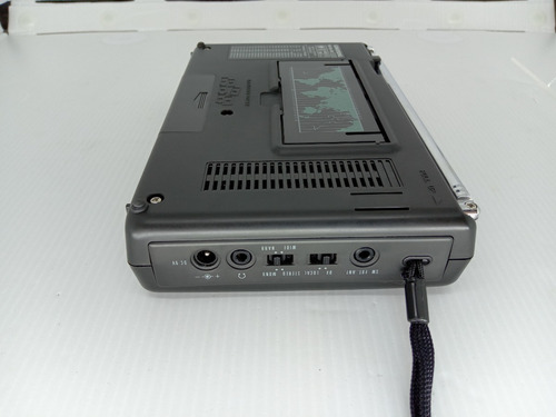 Imagem 8 de 10 de Rádio Receptor Grundig Yb-400 Am Fm Oc Ssb Yb400 Completo