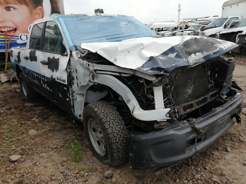 Imagen 4 de 9 de Dodge Ram 2500 Hemi 5.7 Por Partes