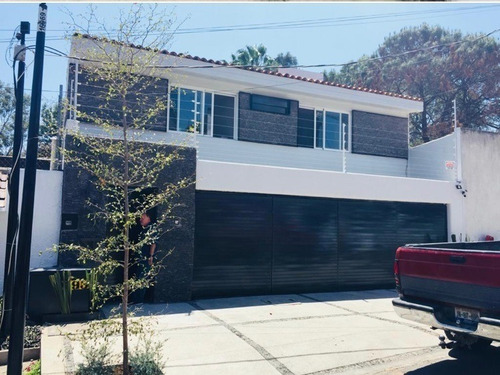 Imagen 1 de 16 de Hermosa Casa En Venta En Villa Universitaria