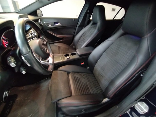 Mercedes-Benz Clase GLA 1.6 Gla250 Amg-line 211cv