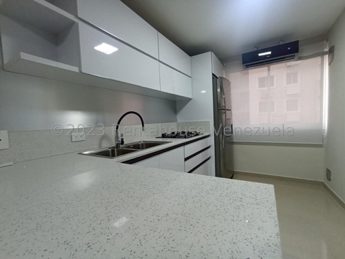 Sp Apartamento Amoblado, Cocina Equipada En Alquiler Ciudad Roca Barquisimeto Lara, Venezuela. 43 M²