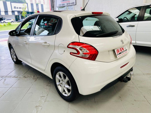 Peugeot 208 1.5 Allure 8v Flex 4p Manual
