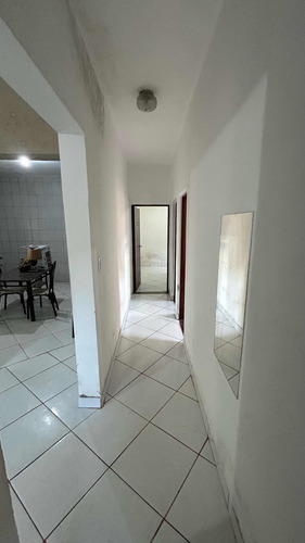 Casa 4 Quartos 2 Banheiros 250m2