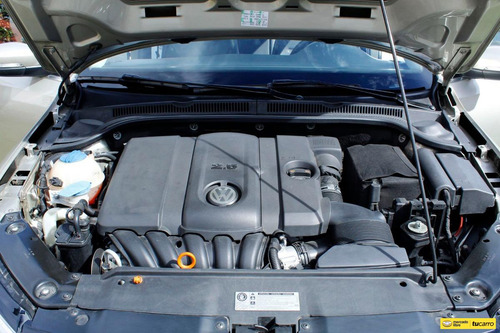 Imagen 10 de 25 de Volkswagen 2.5 New Jetta Comfortline