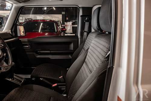 Suzuki Jimny 1.5 Glx At