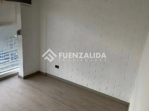 Departamento En Venta De 2 Dorm. En La Cisterna, Aepp