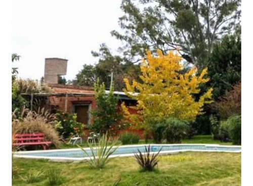 Esplendida Casa Con Amplio Jardín, Mas Casa De Invitados. Con Pileta. Barrio Quinto Cuartel