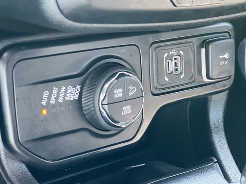 Jeep Renegade 1.3 Trailhawk 4x4 Turbo Flex Aut. (t270) 5p
