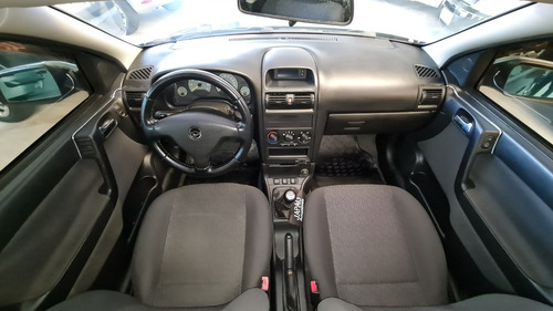 Imagem 8 de 15 de Chevrolet Astra Sedan Advantage 2.0 8v Flex 2007 Completo