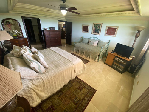 Imagen 21 de 21 de Los Cacicazgos, Av. Anacaona - Penthouse En Venta/alquiler - Pisos 7 Y 8 Con Vista Al Mar 4 Parqueos Pisos En Mármol 4 Habitaciones 4.6 Baños Terraza Techada Y Destechada Gazebo Con Bar Y Techo