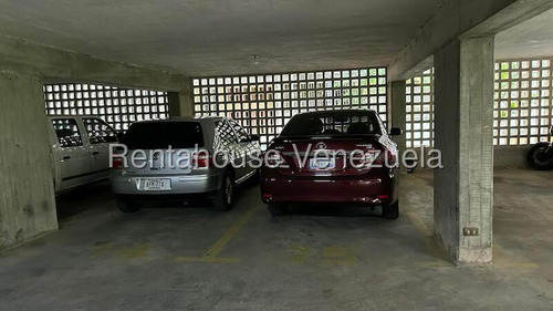Apartamento Piso Bajo 143 M² 2h, 3b, 2p, Residencias Parque Urimare Con Piscina Pozo De Agua En Calle Cerrada En Venta En La Tahona Calle Cangilon Caracas