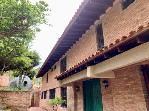 Hermosa Casa En Venta En Alto Hatillo