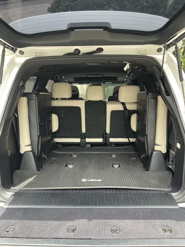 Lexus LX 5.7 570