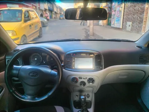 Hyundai Accent 1.4 Gl 4 p
