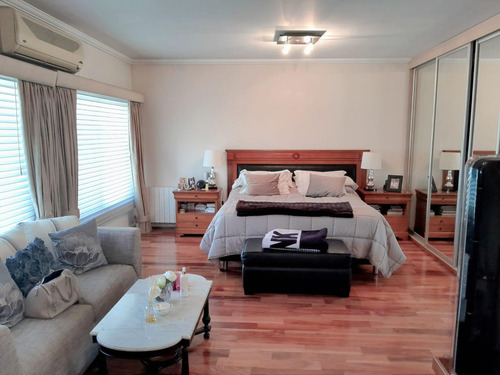 Casa En Venta En Martinez De Libertador Al Rio.