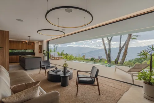 Casa En Venta En Loma De Los Balsos Superior. Cod V11722