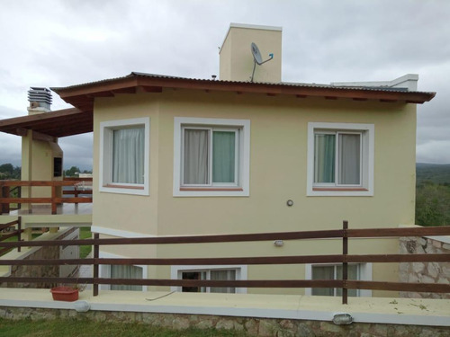 Venta De Complejo De Cabañas Con La Mejor Calificación En Todos Los Portales - 8 Cabañas - 10.000m2